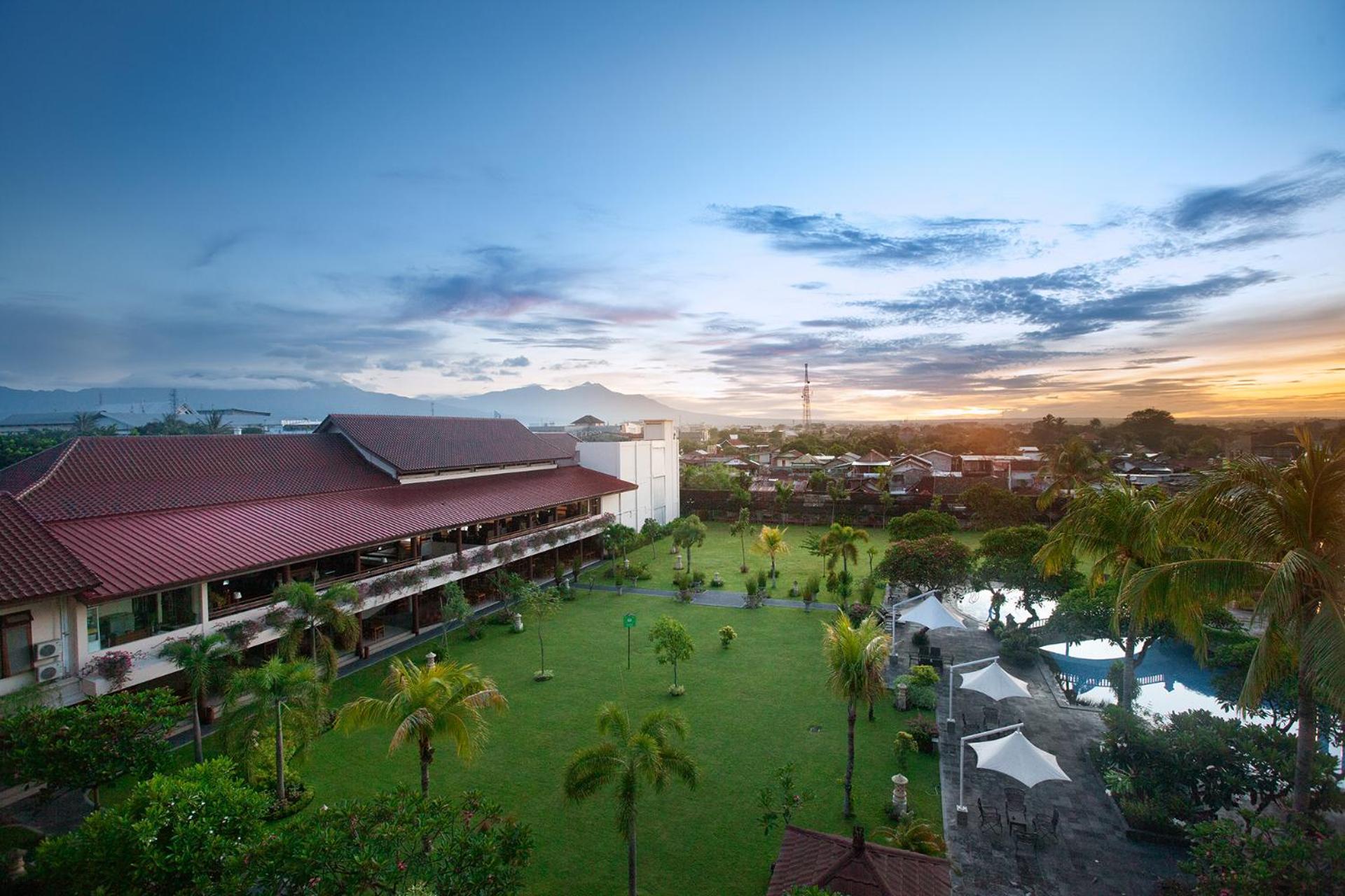 Lombok Raya Hotel Mataram Ngoại thất bức ảnh